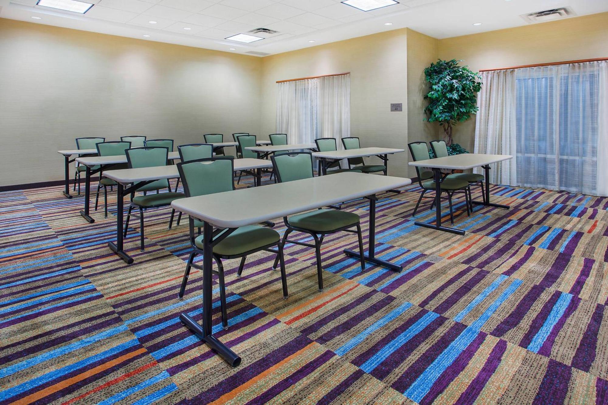 Fairfield Inn & Suites קוקוויל מראה חיצוני תמונה